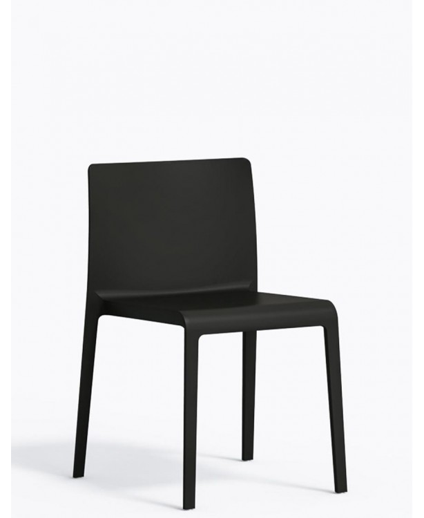 Стілець PEDRALI VOLT 670 чорний