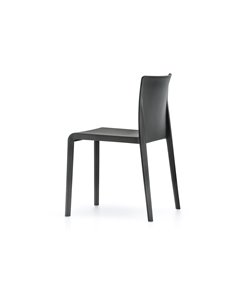 Стілець PEDRALI VOLT 670 чорний 2